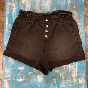 Women’s Black No Boundaries Shorts